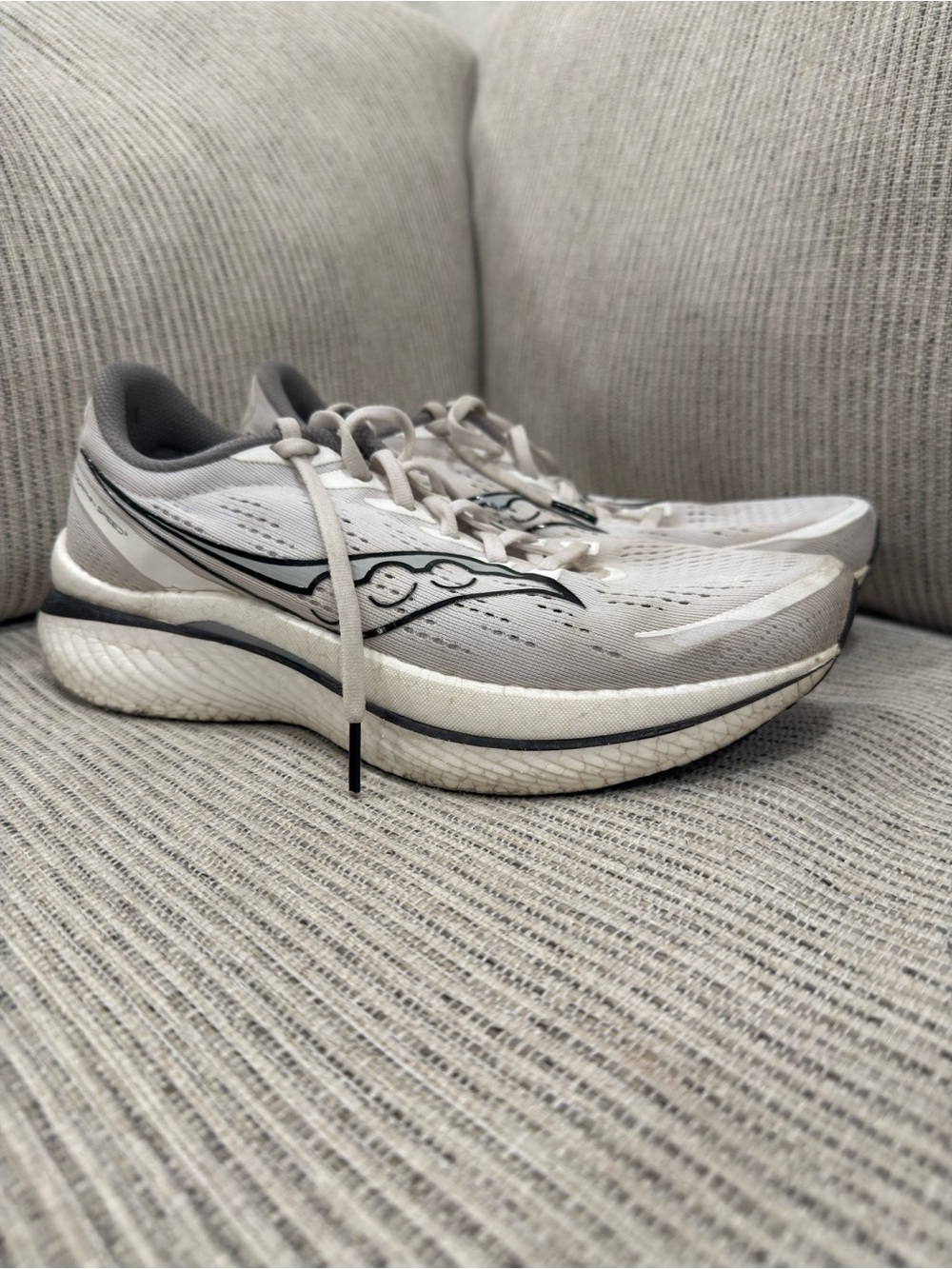 Saucony Endorphin Speed 3 running shoes